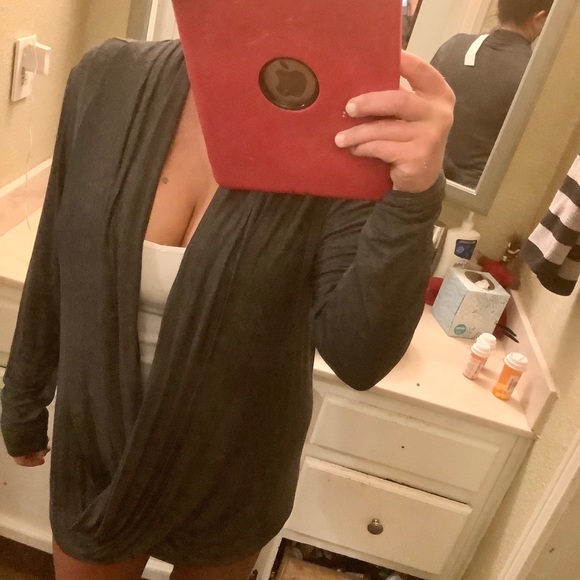 NEW LISTING ‼️ Charcoal Wrap Tunic Top vne… - Picture 11 of 16